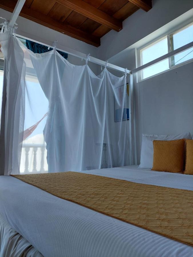 Hotel 3 Banderas Manzanillo Del Mar Cartagena エクステリア 写真